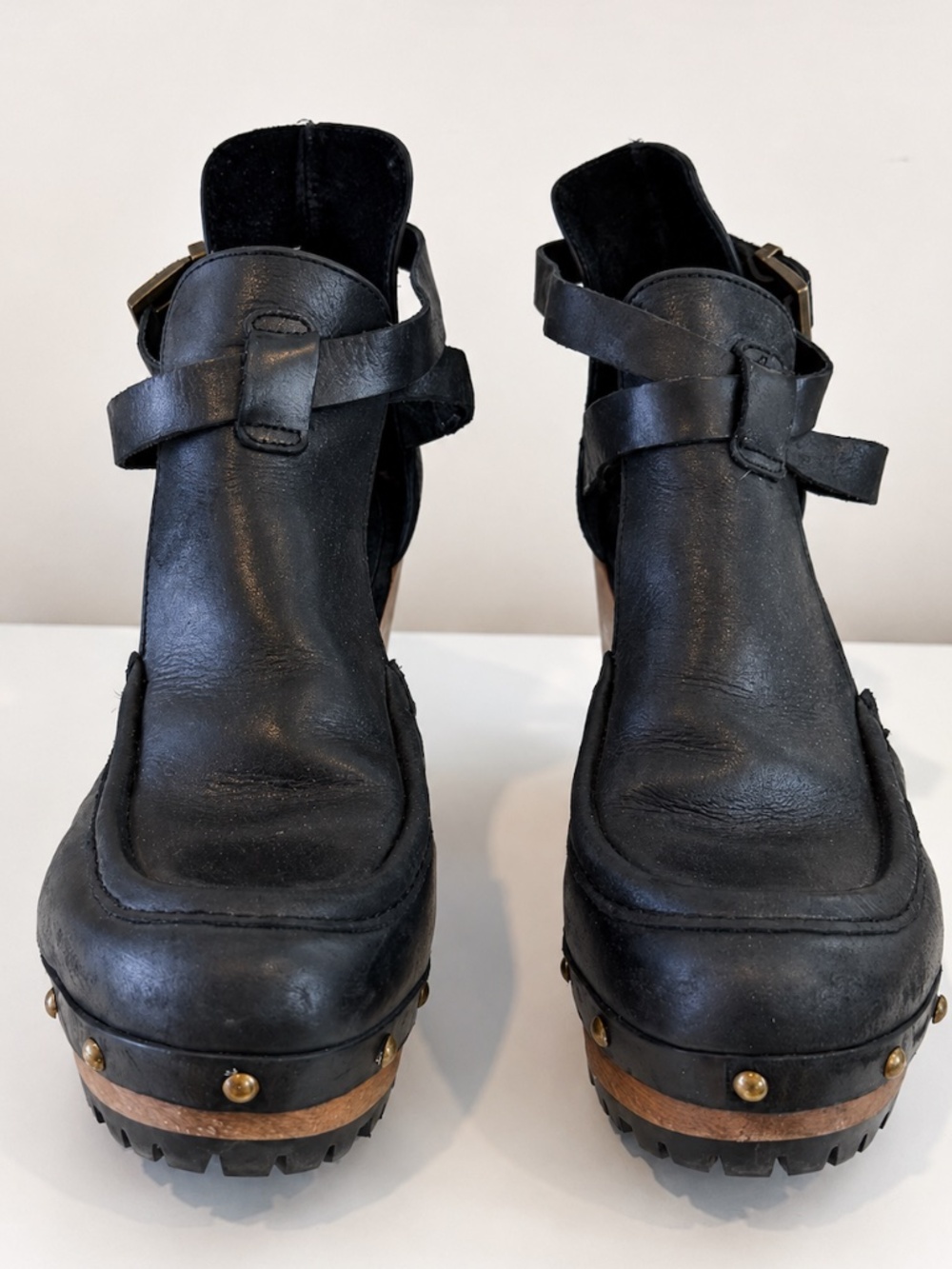 Free People - Salida Clogs – Black Leather Wedge Clogs | Size US 8 - Picture 2 of 7